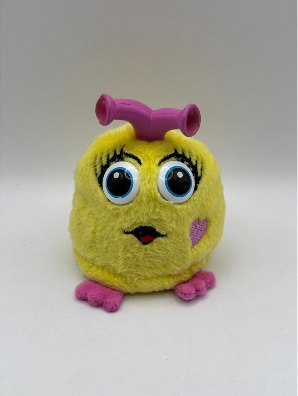 Trendmasters Wiggle Bottoms Electronic Interactive Plush Toy Yellow 1999 pink